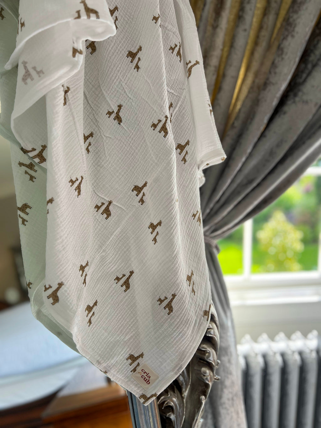 Giraffe Giant Muslin