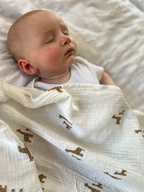 Giraffe Giant Muslin